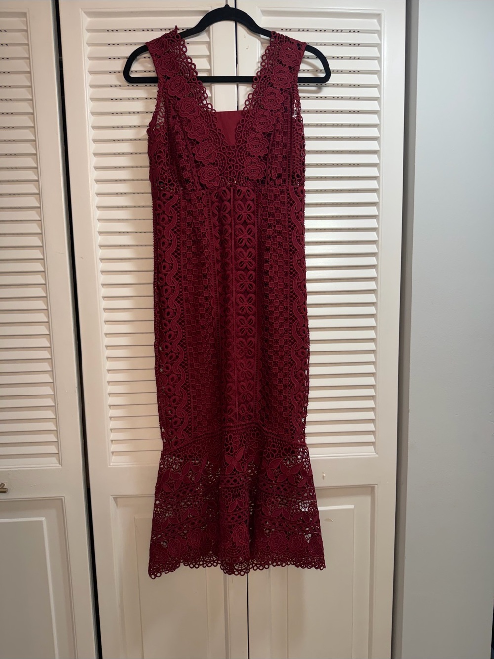 Bardot 
Women’s Lace Midi Dress in Deep Wine